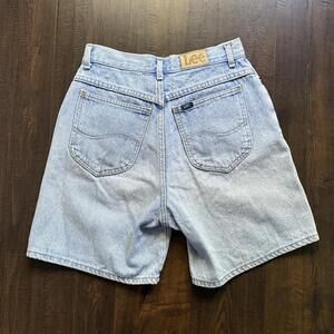Vintage 90s Light Wash Lee High Waist Mom Jean Shorts 9/27